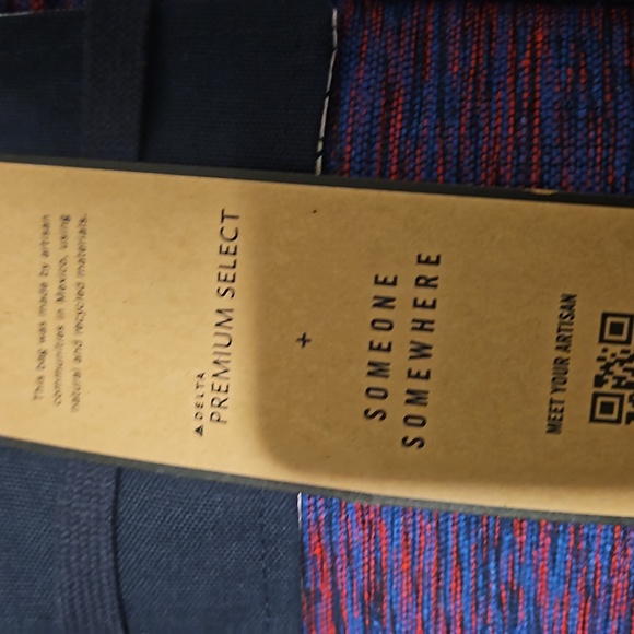 4 amenities kits - Picture 2 of 3